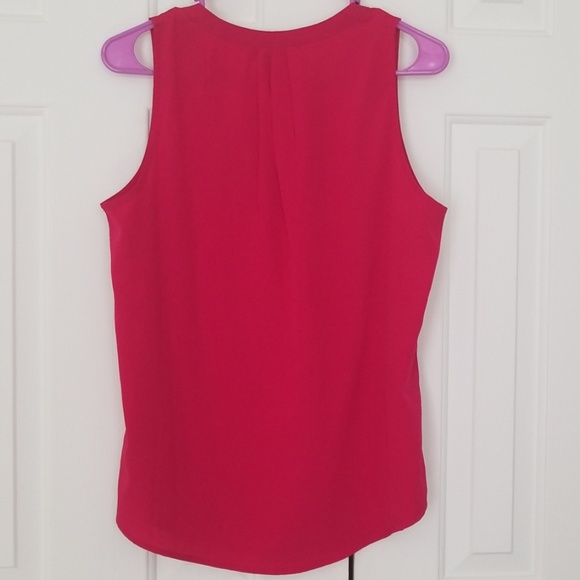 Banana Republic silk Tank top - Picture 2 of 7
